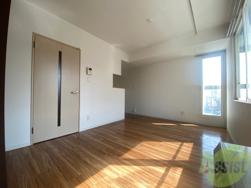 居室・リビング　広くてキレイなお部屋が広がっていて、充実した生活が送れそう。