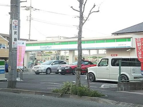 コンビニ　ファミリーマート 町田金森店（コンビニ）まで939m