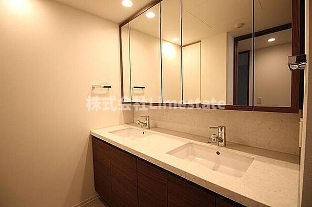 洗面設備　別部屋参考写真