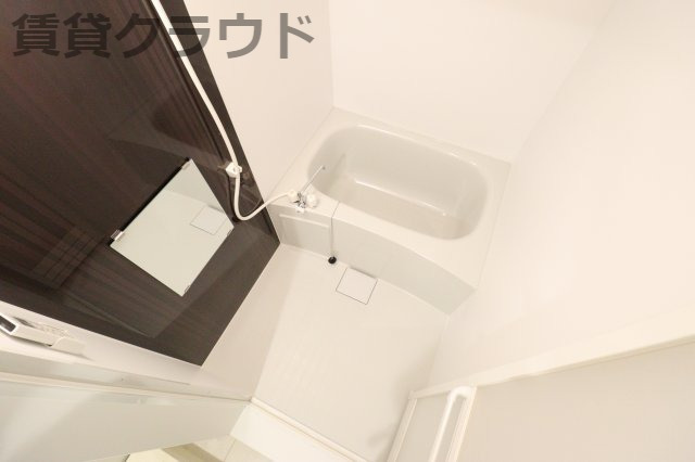 バス・シャワールーム　きれいなお風呂だと一日の疲れもすっきりしそうです！