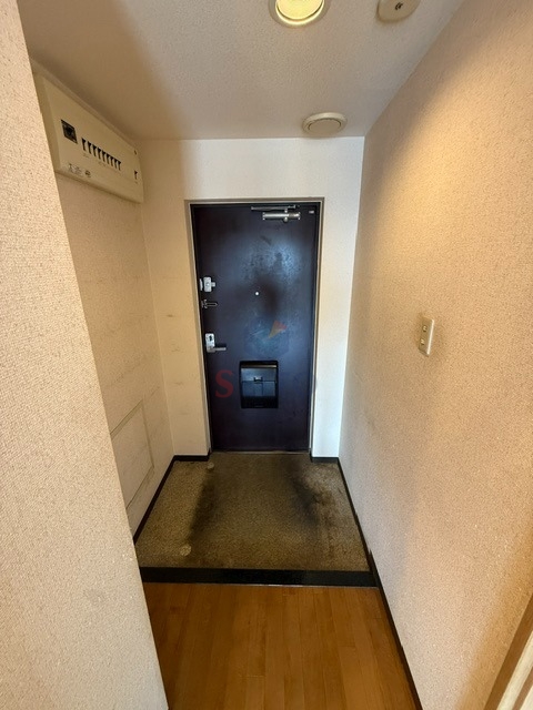 居室・リビング　別室参考写真です。