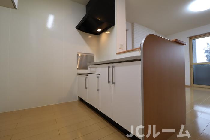 キッチン　同間取り、別の階の部屋の写真です