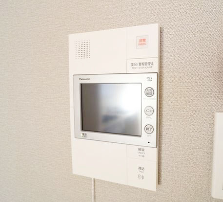 セキュリティ　★TV付インターホンだから安心★