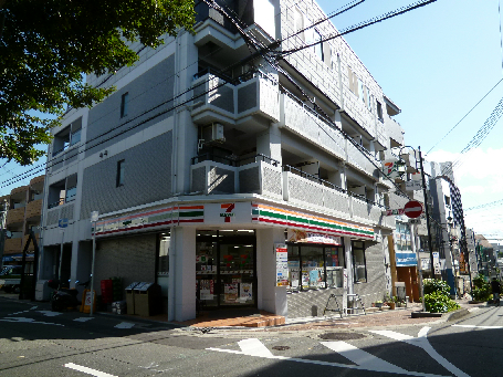 コンビニ　セブンイレブン 吹田千里山西5丁目店（コンビニ）まで320m