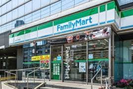 コンビニ　ファミリーマート 辰巳一丁目店（コンビニ）まで1248m