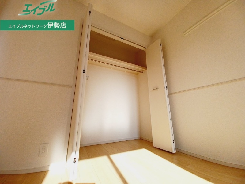 収納　同型反転タイプ画像