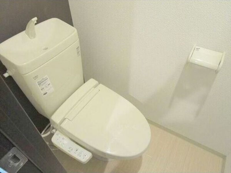 トイレ　別室のお写真です♪
