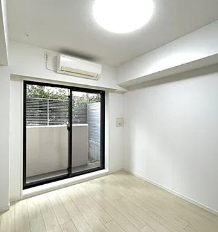 居室・リビング　別部屋の画像を使用しております。