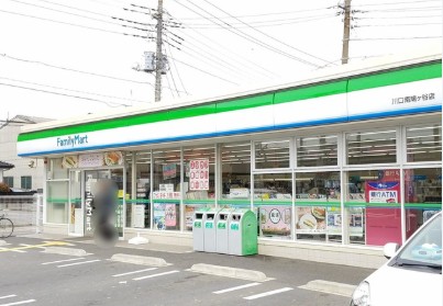 コンビニ　ファミリーマート 川口南鳩ヶ谷一丁目店（コンビニ）まで146m