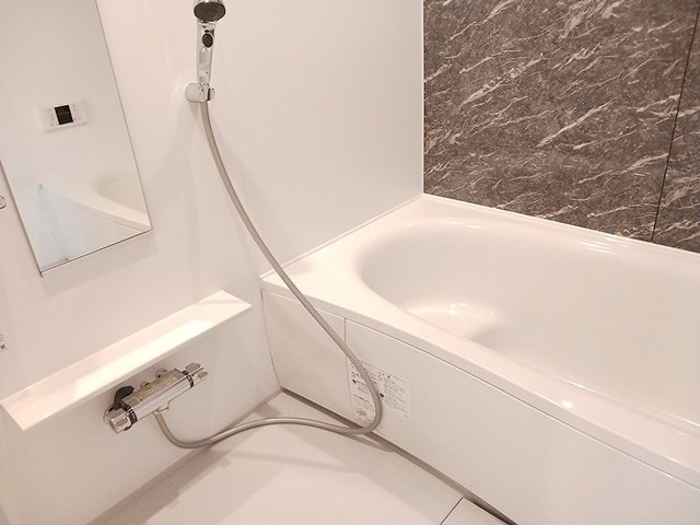 バス・シャワールーム　きれいなお風呂です