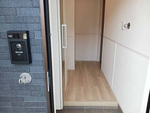 玄関　落ち着いた玄関です