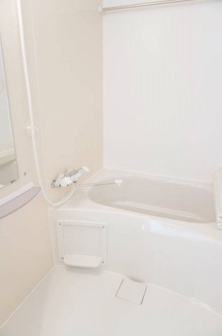 バス・シャワールーム　☆ゆっくりバスタイムをお楽しみください☆