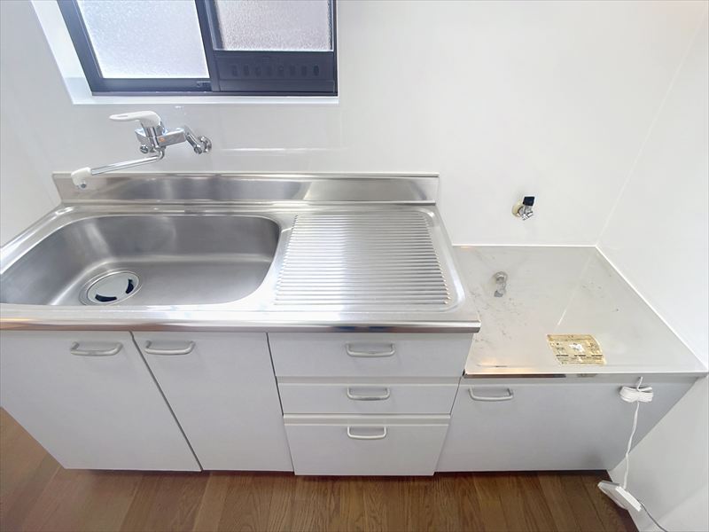 キッチン　※写真は同物件の別部屋です
