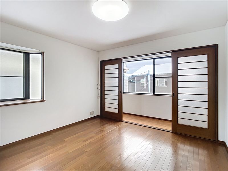 居室・リビング　※写真は同物件の別部屋です