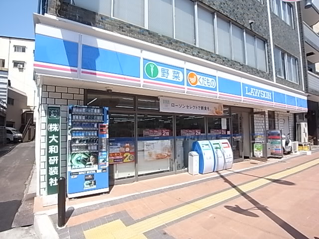 コンビニ　ローソン（コンビニ）まで221m