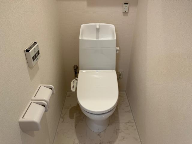 トイレ　シャワー付トイレ