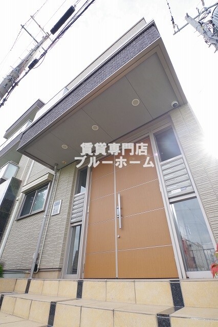 建物外観　重量鉄骨造のしっかりとした物件！