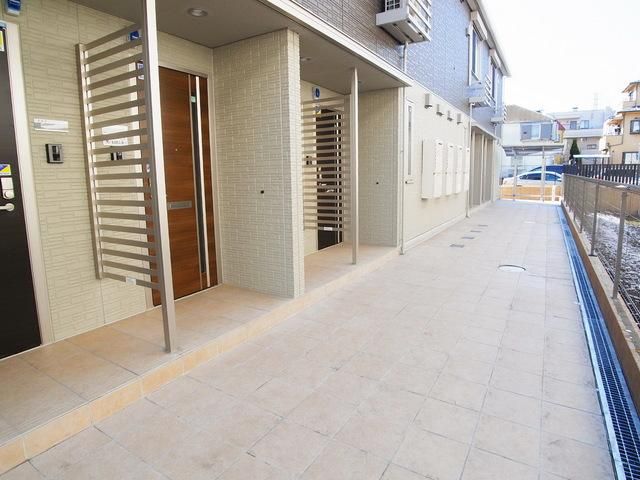 エントランス　★お部屋探しは株式会社タウンハウジング東京まで★