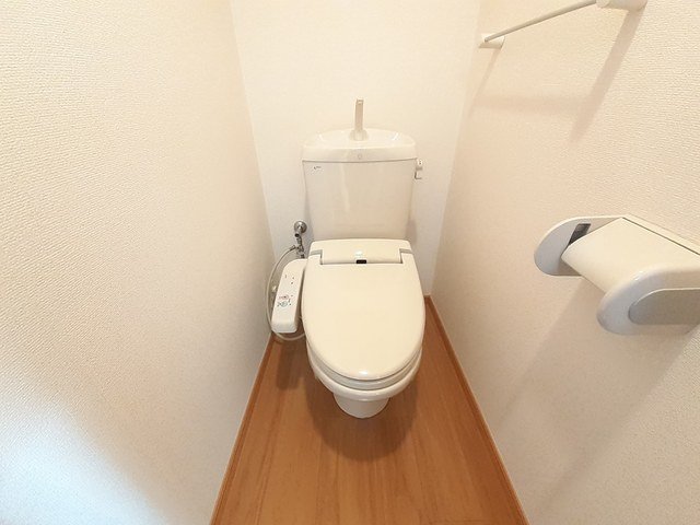 トイレ　トイレもきれいです