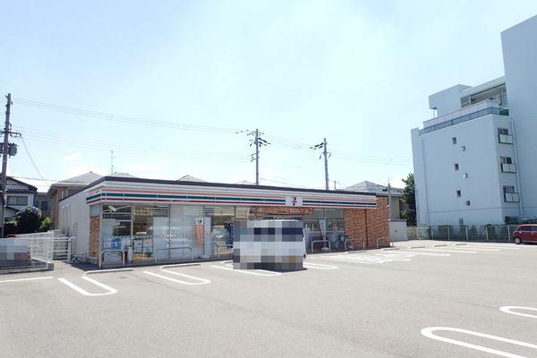 コンビニ　セブンイレブン堺浜寺諏訪森町店（コンビニ）まで401m