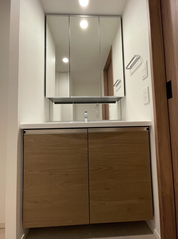 洗面設備　※別部屋の参考写真です。
