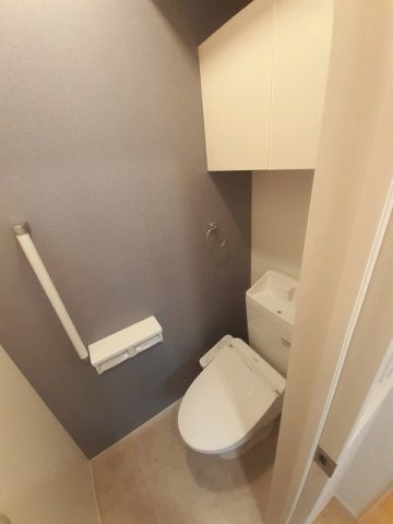 トイレ　落ち着いたトイレです