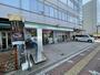 コンビニ　ファミリーマート 大阪商大西店（コンビニ）まで269m