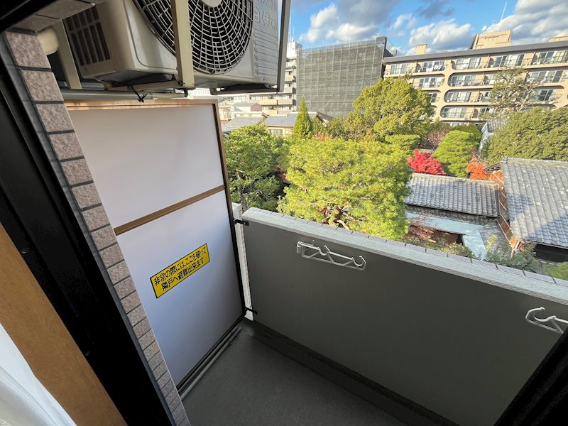 バルコニー　411号室写真（2024.12.5撮影分）