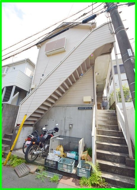 建物外観　★多摩動物公園駅から徒歩９分★