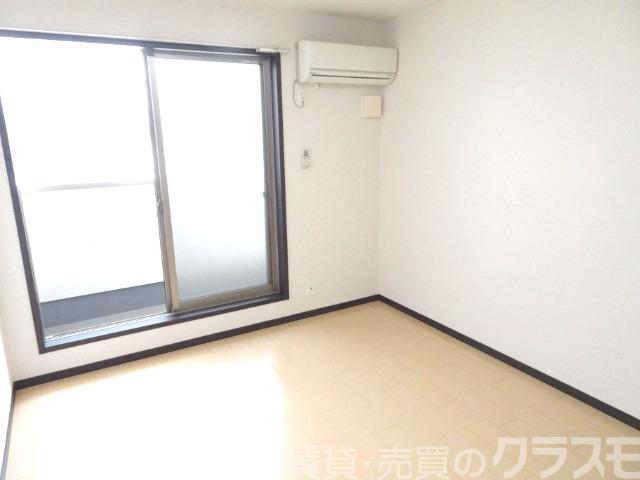 居室・リビング　明るいお部屋です♪