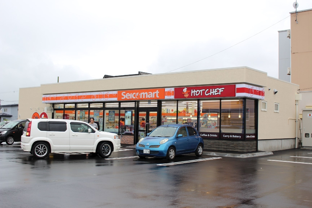 コンビニ　セイコーマート とん田西町店（コンビニ）まで421m
