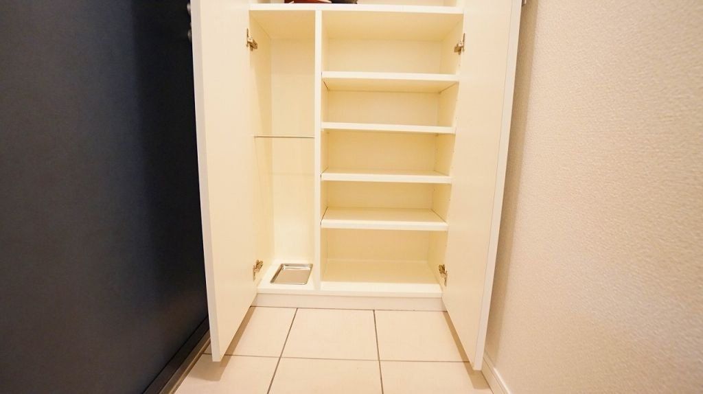 玄関　収納