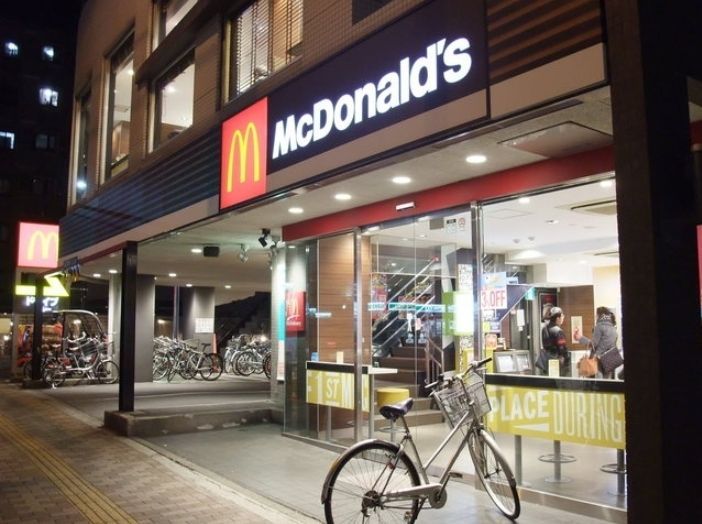 飲食店　マクドナルド/登戸店（飲食店）まで300m