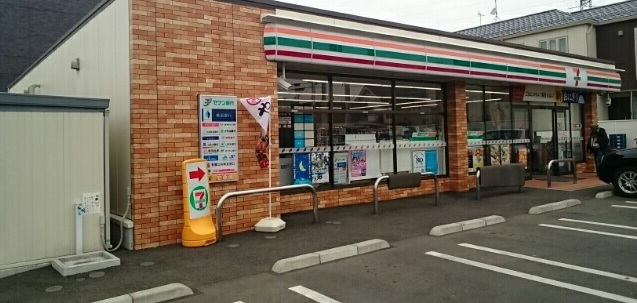 コンビニ　セブンイレブン（コンビニ）まで370m