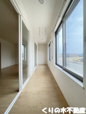 バルコニー　反転同タイプのお部屋です（現況を優先します）