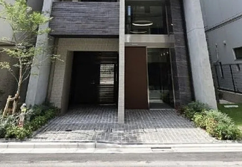 エントランス　建物の内部です