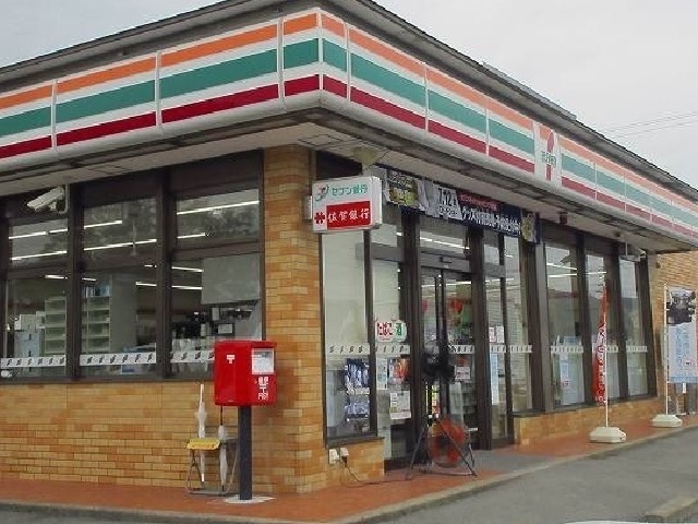 コンビニ　セブンイレブン 有明竜王駅前店（コンビニ）まで542m