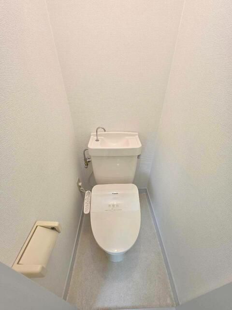 寿マンションのトイレ写真