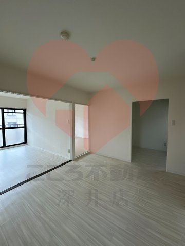 Aki RESIDENCEの居間写真