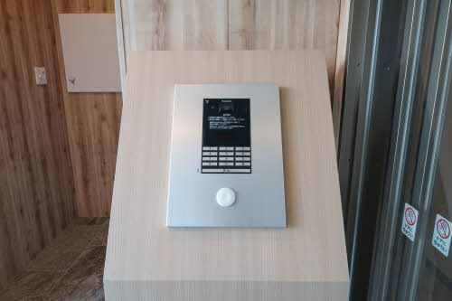 建物外観　オートロック