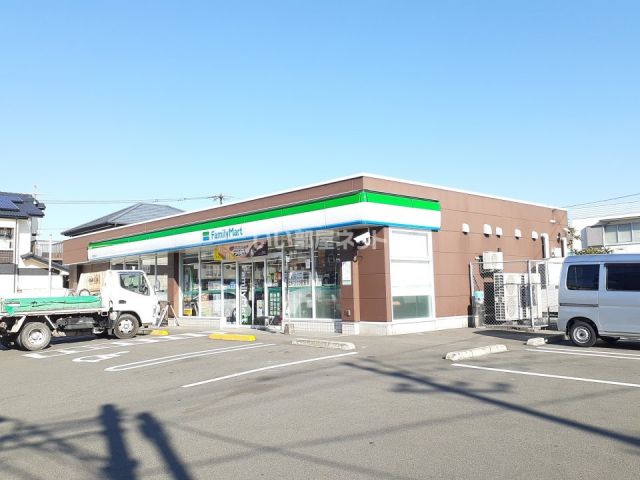 コンビニ　ファミリーマート　潮見町店（コンビニ）まで123m