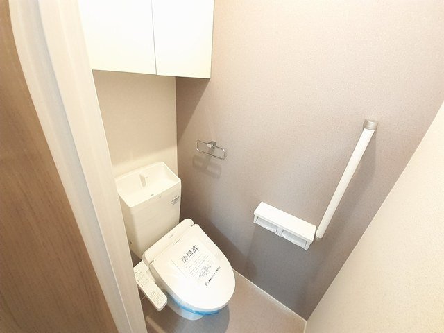トイレ　ゆったりとした空間のトイレです