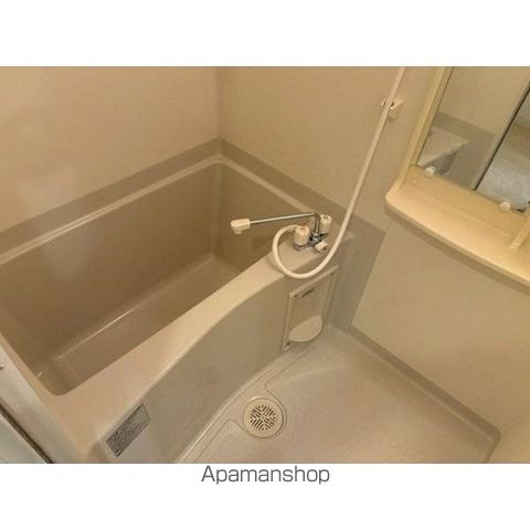 地下鉄御堂筋線 心斎橋駅 徒歩8分 13階建 築16年の風呂写真