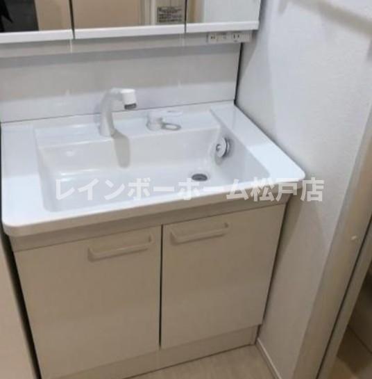 洗面設備　忙しい朝には欠かせない洗面所です