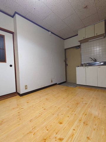 ライフマンション南住吉の居間写真
