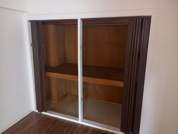 収納　※写真は同じマンションの違う部屋のものになります。