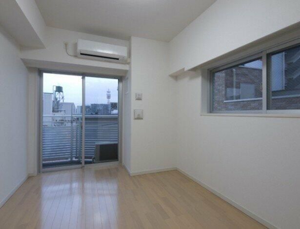 AXAS板橋本町IIIの居間写真