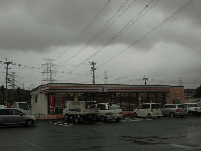 コンビニ　セブン‐イレブン／鞍手新北店（コンビニ）まで880m