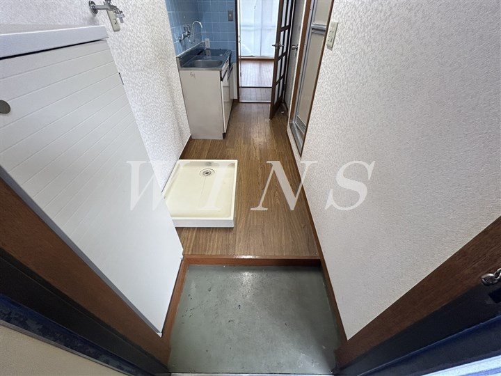 ＪＲ南武線 稲田堤駅 徒歩5分 4階建 築39年の玄関写真