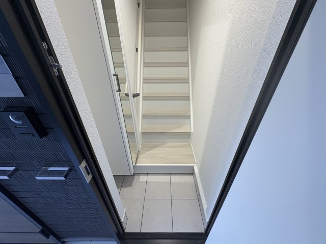 あんしん+明神町08-3007の玄関写真
